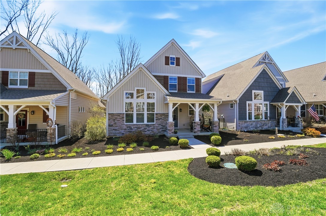 802 Monarch Court