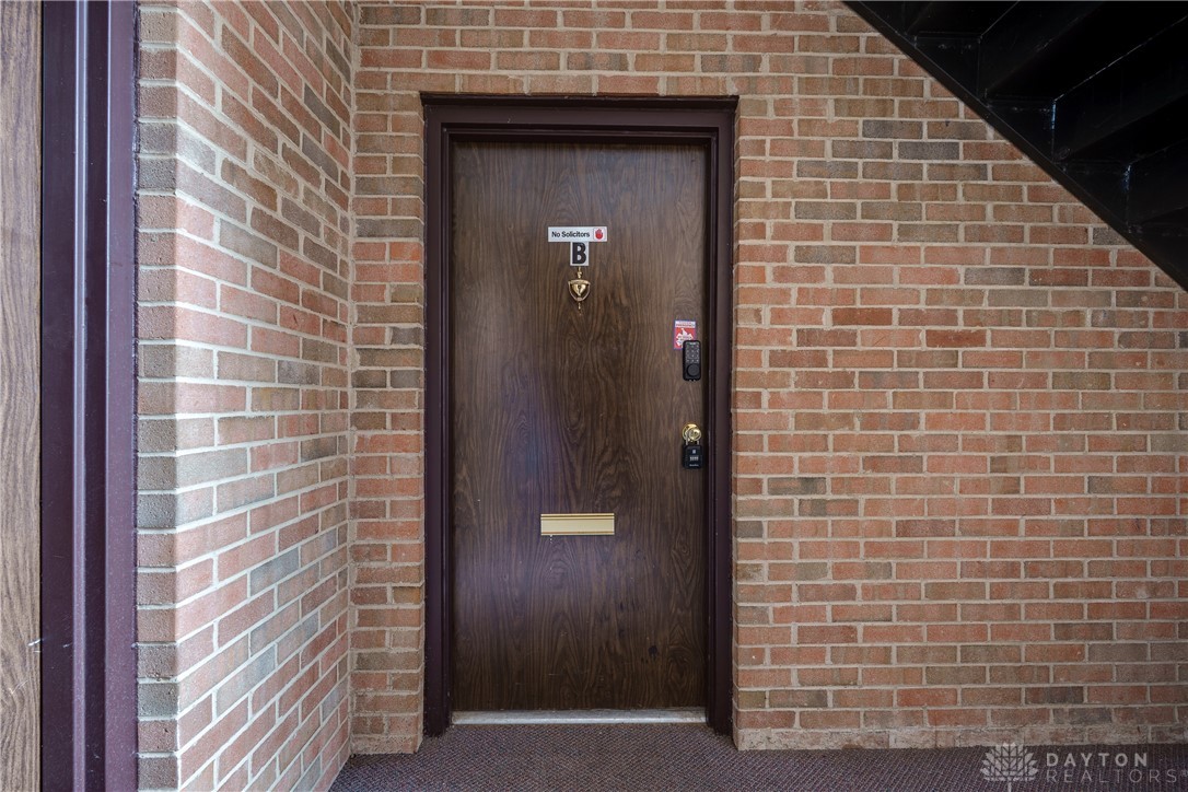 1747 Running Brook Trail #B, Dayton, Ohio image 4