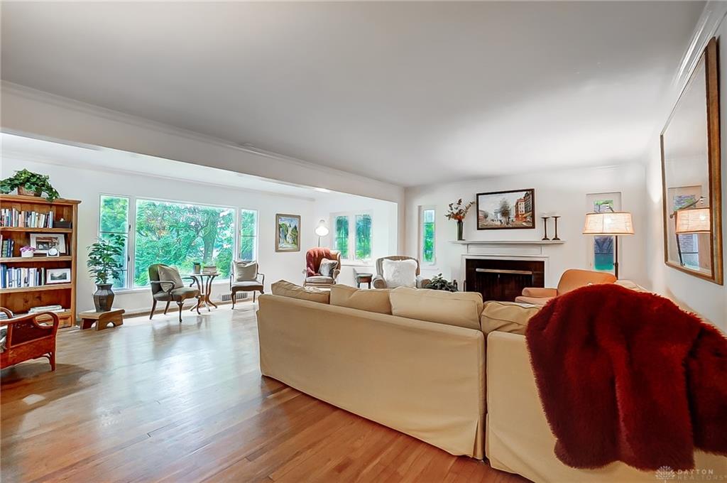 Oakwood, Ohio 45409, United States, 4 Bedrooms Bedrooms, ,4 BathroomsBathrooms,Residential,Active,56522