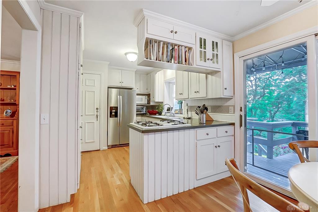 Oakwood, Ohio 45409, United States, 4 Bedrooms Bedrooms, ,4 BathroomsBathrooms,Residential,Active,56522