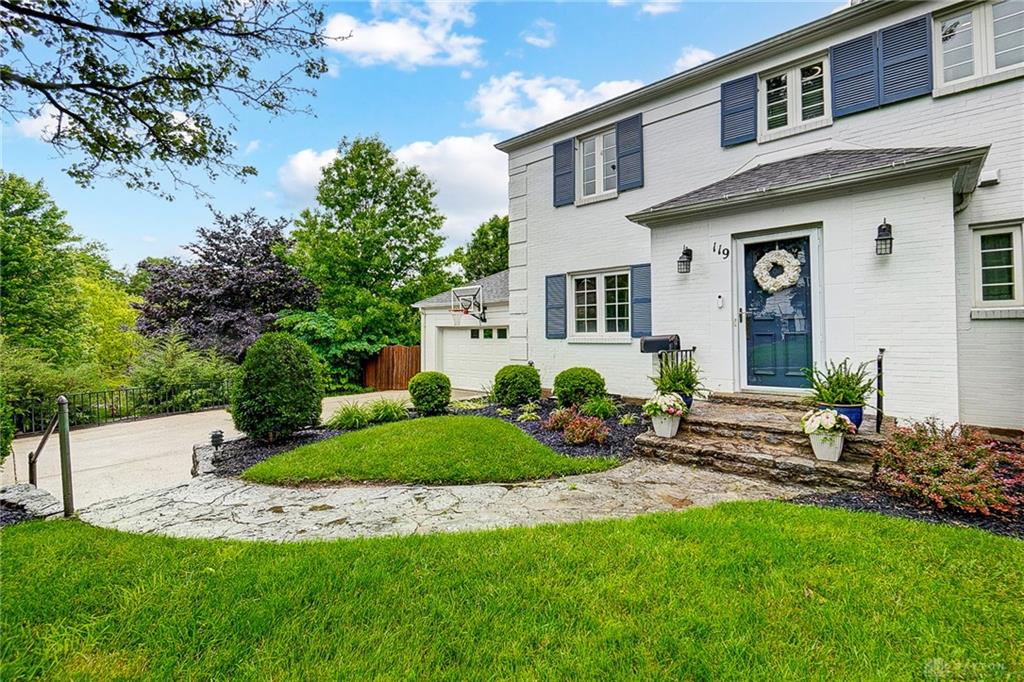 Oakwood, Ohio 45409, United States, 4 Bedrooms Bedrooms, ,4 BathroomsBathrooms,Residential,Active,56522