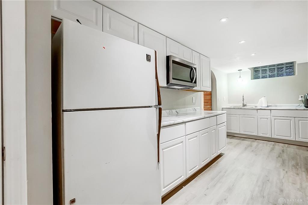 Oakwood, Ohio 45409, United States, 4 Bedrooms Bedrooms, ,4 BathroomsBathrooms,Residential,Active,56522