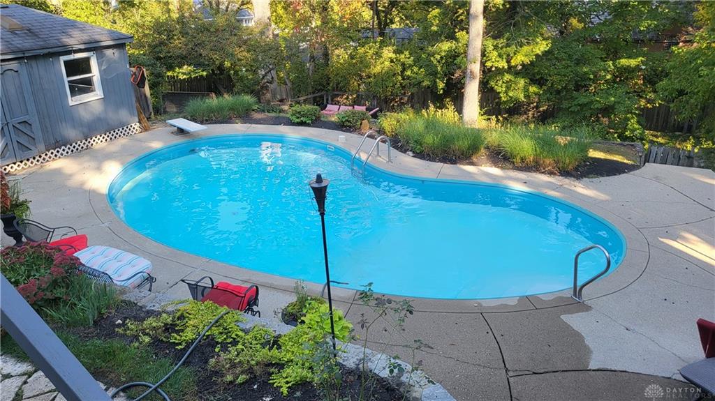 Oakwood, Ohio 45409, United States, 4 Bedrooms Bedrooms, ,4 BathroomsBathrooms,Residential,Active,56522