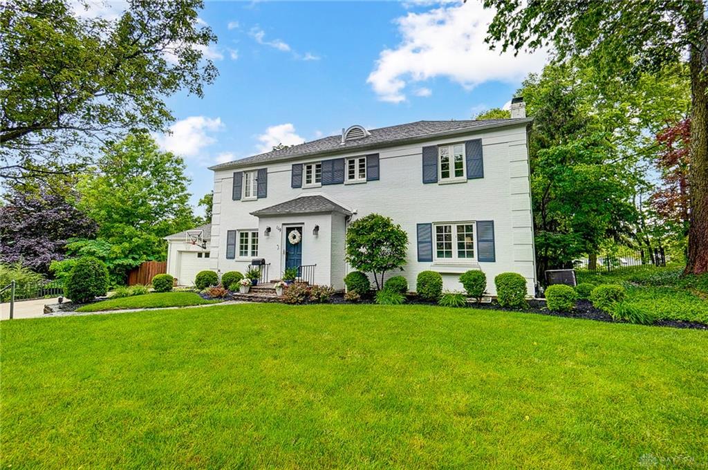 Oakwood, Ohio 45409, United States, 4 Bedrooms Bedrooms, ,4 BathroomsBathrooms,Residential,Active,56522