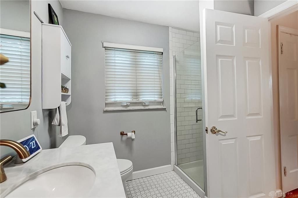 Oakwood, Ohio 45409, United States, 4 Bedrooms Bedrooms, ,4 BathroomsBathrooms,Residential,Active,56522