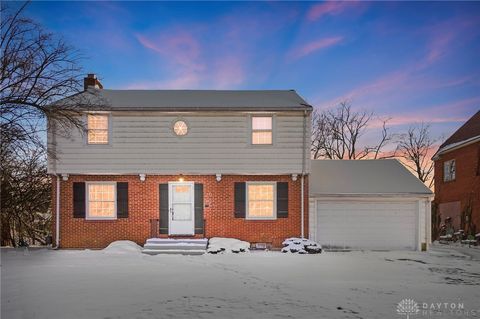 Photo of 271 S Broadmoor Boulevard, Springfield, OH 45504 (MLS # 950914)