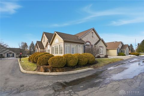 Photo of 2016 Wentworth Village Drive, Bellbrook, OH 45305 (MLS # 951554)