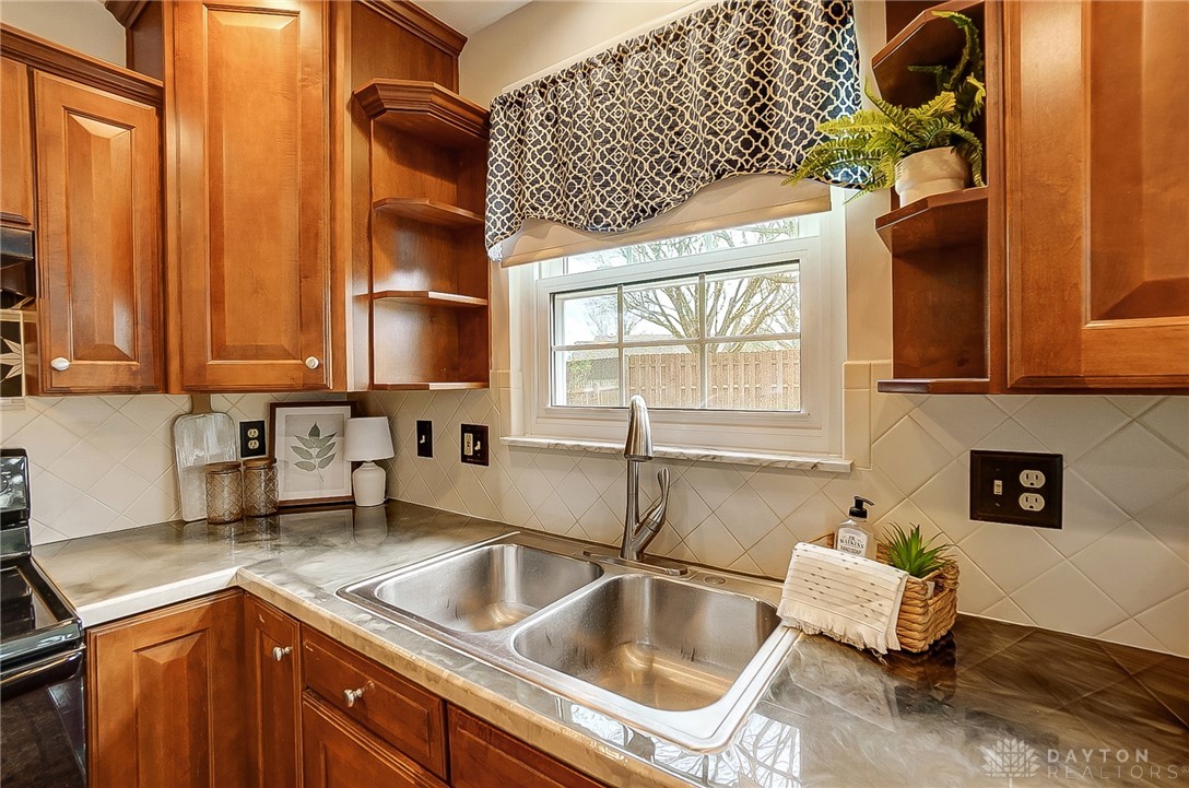 1818 Stansberry Road, Beavercreek, Ohio image 15