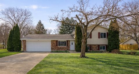 Photo of 396 Towncrest Drive, Beavercreek, OH 45434 (MLS # 954982)