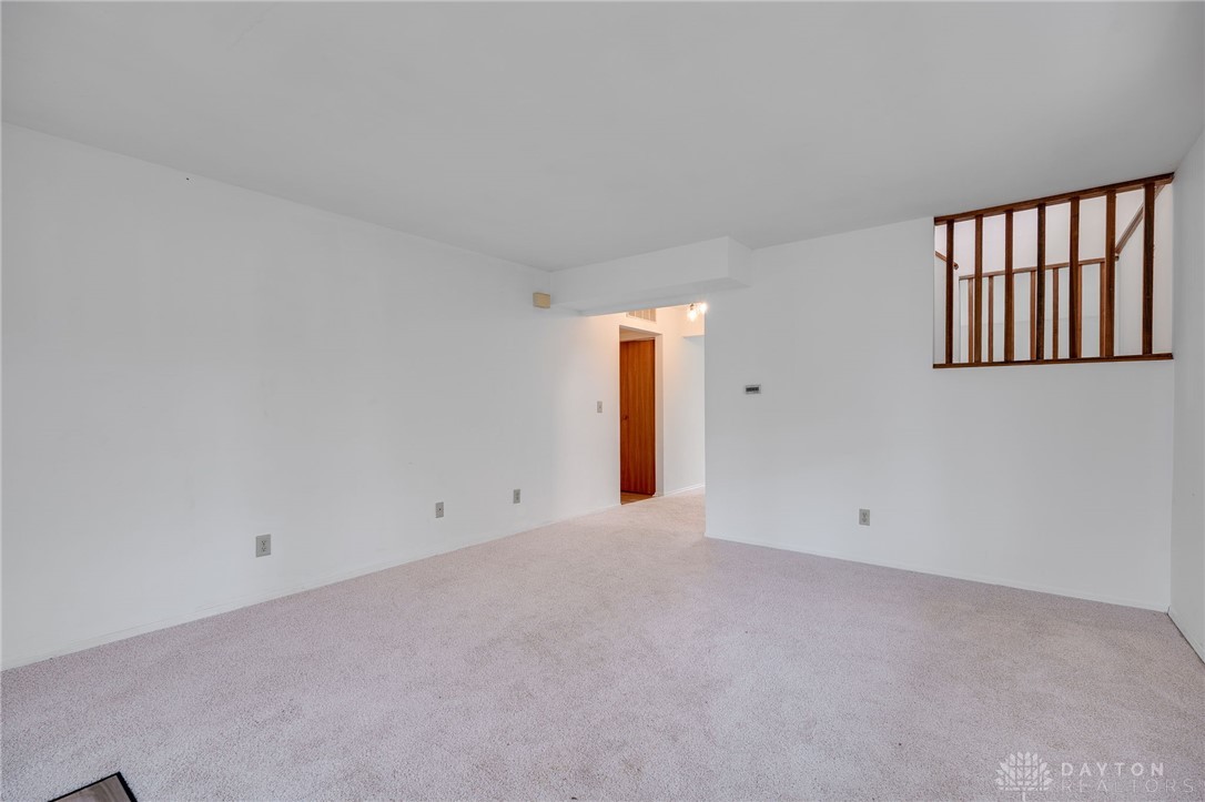8380 Timber Walk Court, Dayton, Ohio image 7