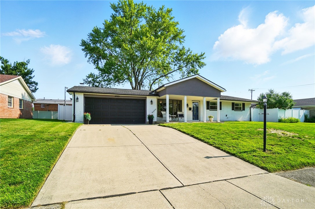 1425 Farnham Road, Troy, Ohio image 3