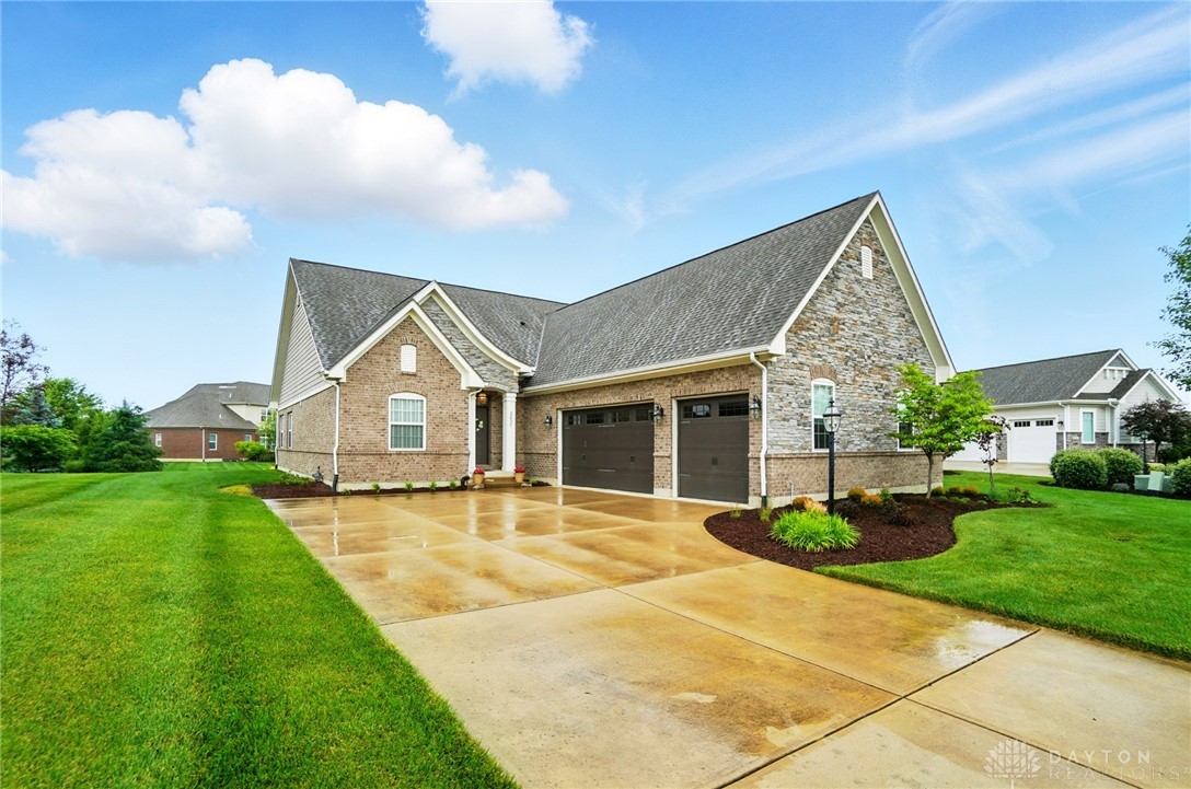 2037 Lariat Court, Dayton, Ohio image 3