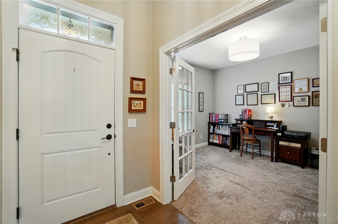 2037 Lariat Court, Dayton, Ohio image 7