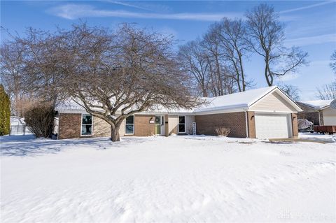 Photo of 1117 Scenic Court, Troy, OH 45373 (MLS # 951541)