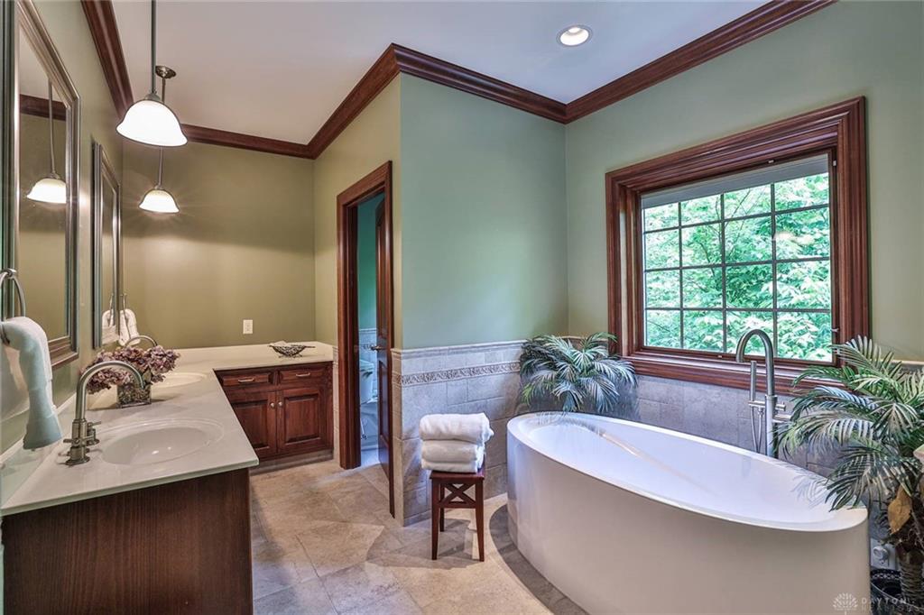 Vandalia, Ohio 45377, United States, 3 Bedrooms Bedrooms, ,5 BathroomsBathrooms,Residential,Active,57514