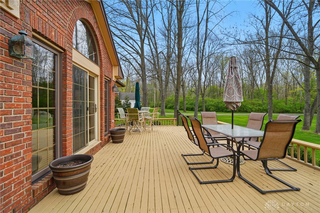 7657 Winding Way North, Tipp City, Ohio image 9