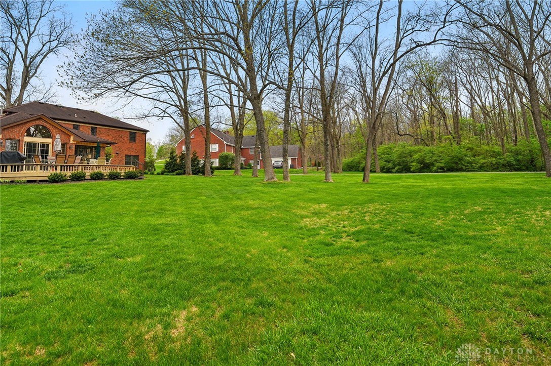 7657 Winding Way North, Tipp City, Ohio image 12