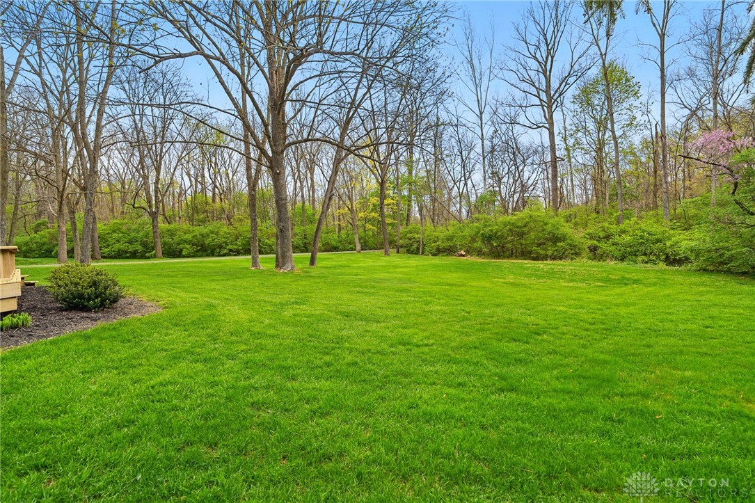 7657 Winding Way North, Tipp City, Ohio image 15