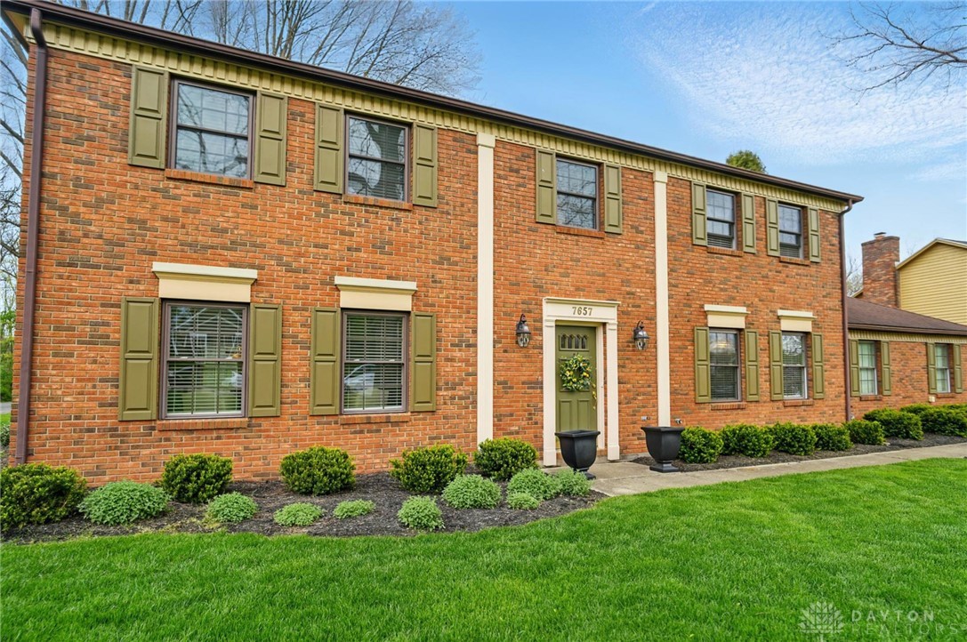 7657 Winding Way North, Tipp City, Ohio image 2