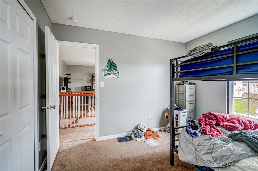 712 Chapelgate Drive, Fairborn, Ohio image 30