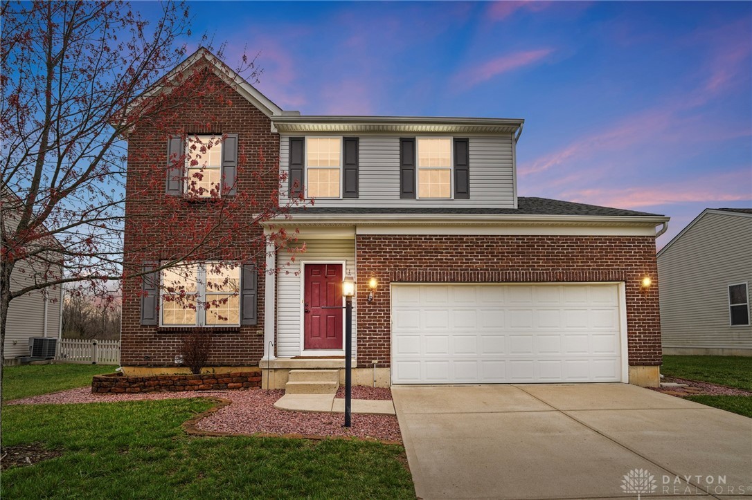 712 Chapelgate Drive, Fairborn, Ohio image 1