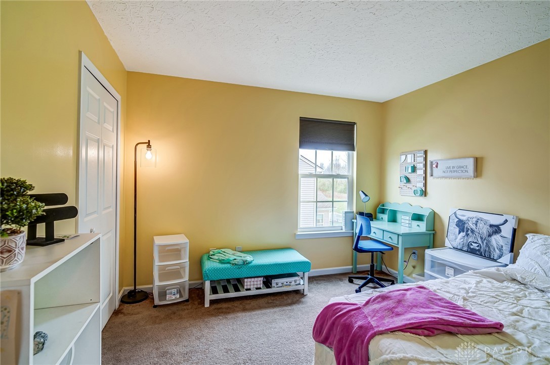 712 Chapelgate Drive, Fairborn, Ohio image 31