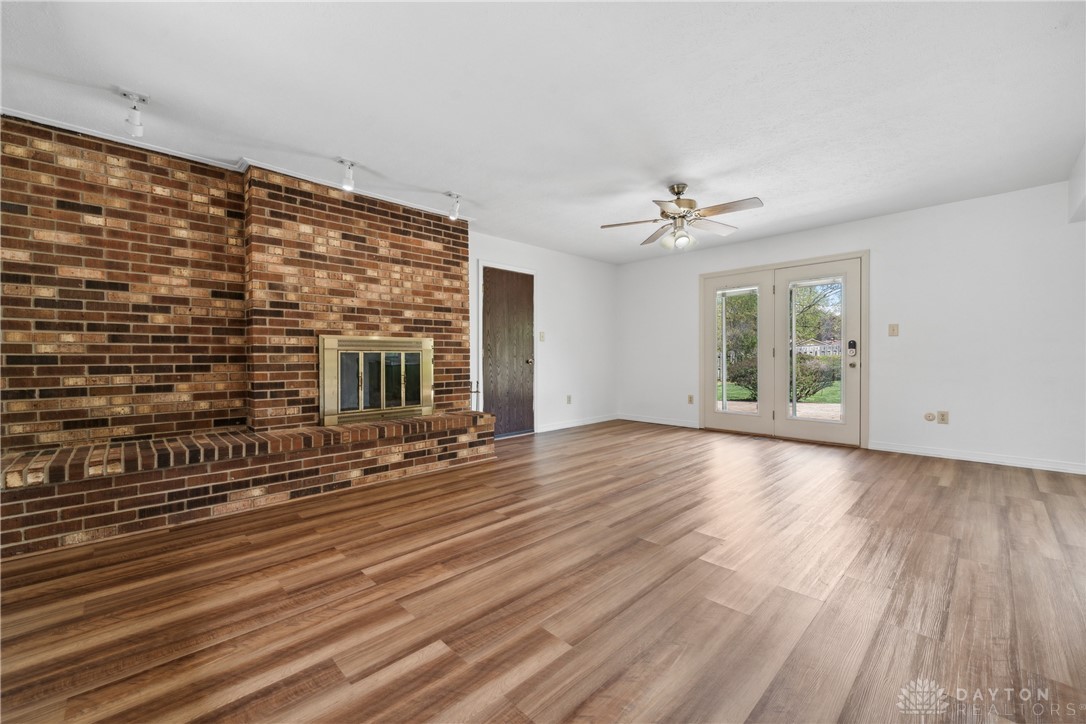 702 Tealwood Drive, Beavercreek, Ohio image 16