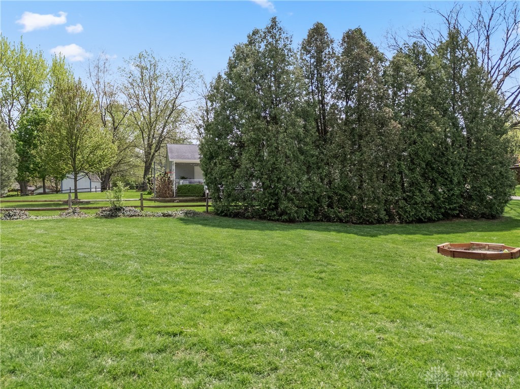 702 Tealwood Drive, Beavercreek, Ohio image 7