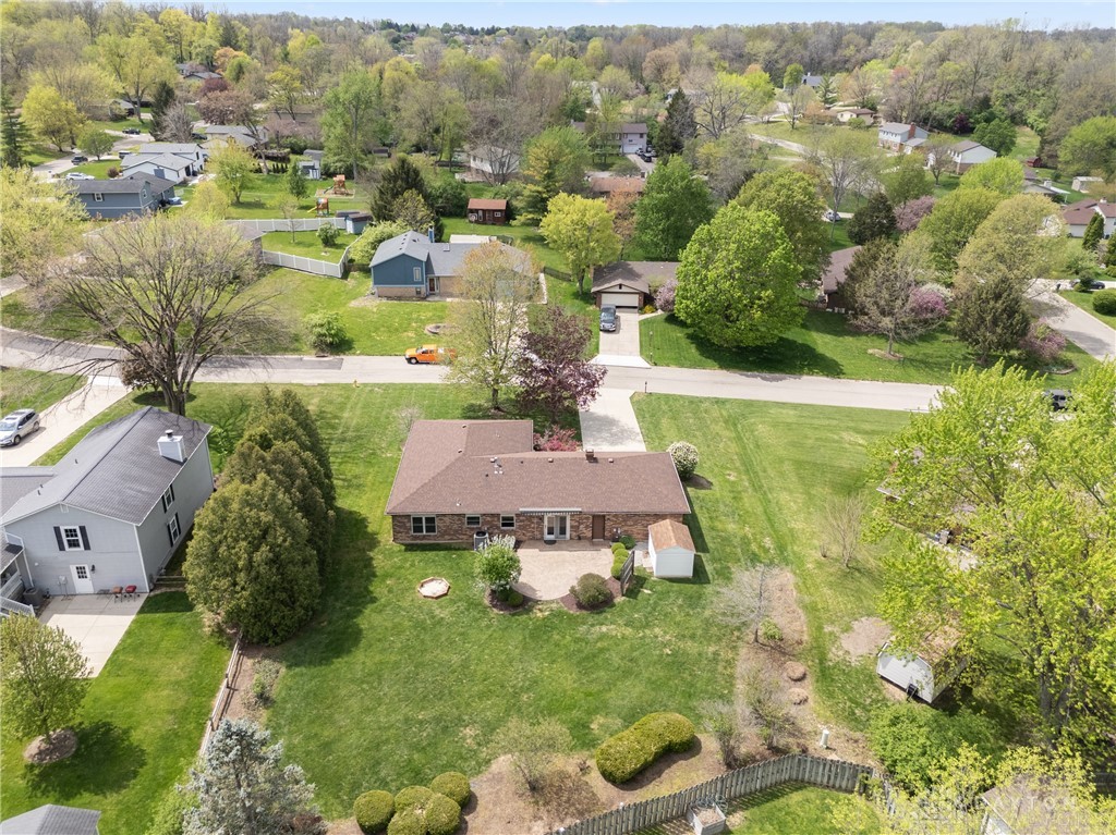702 Tealwood Drive, Beavercreek, Ohio image 5