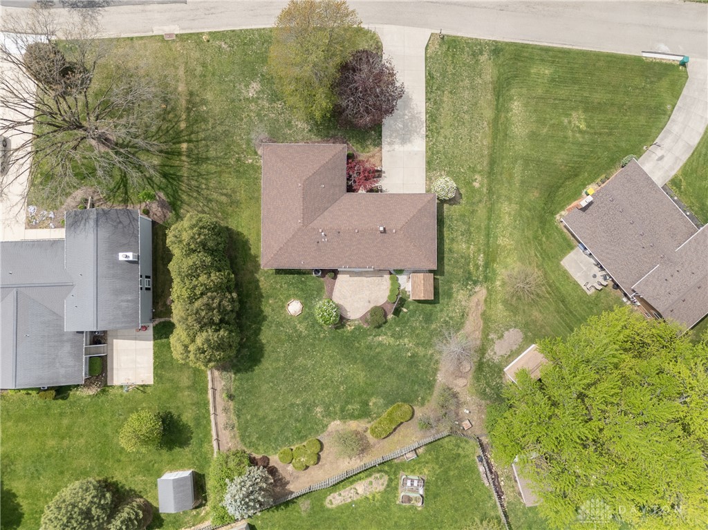 702 Tealwood Drive, Beavercreek, Ohio image 37