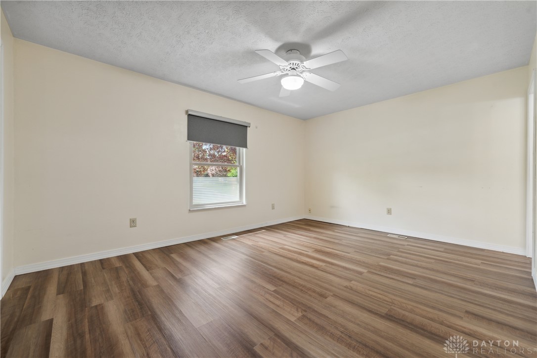 702 Tealwood Drive, Beavercreek, Ohio image 27