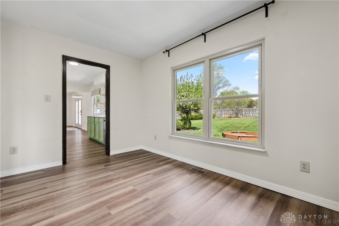 702 Tealwood Drive, Beavercreek, Ohio image 25