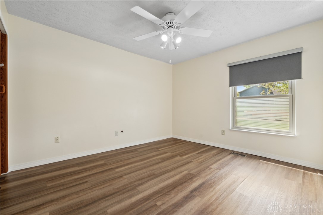 702 Tealwood Drive, Beavercreek, Ohio image 29