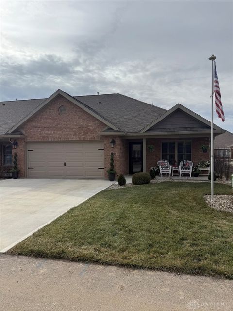 Photo of 1188 East Bentley Circle, Troy, OH 45373 (MLS # 950381)