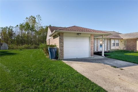 Tiny photo for 8282 Briar Ridge Court, Dayton, OH 45424 (MLS # 946088)