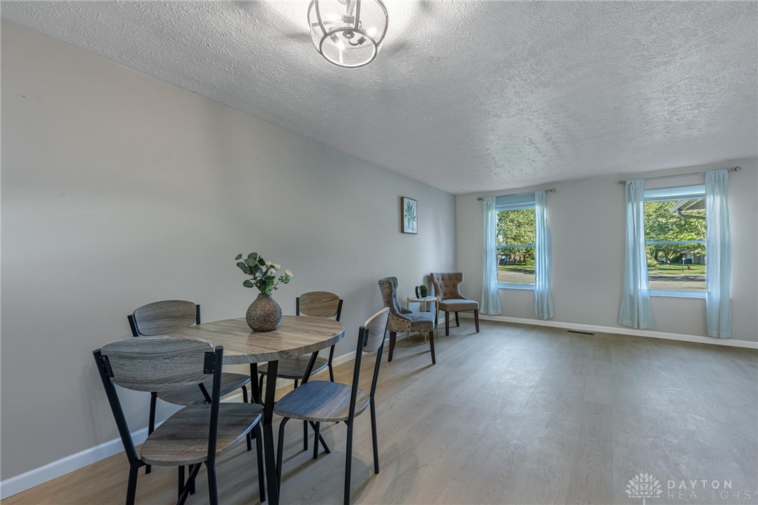 Dayton, Ohio 45424, United States, 2 Bedrooms Bedrooms, ,1 BathroomBathrooms,Residential,Active,230619