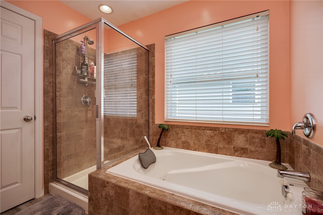5049 Dayflower Drive, Tipp City, Ohio image 26
