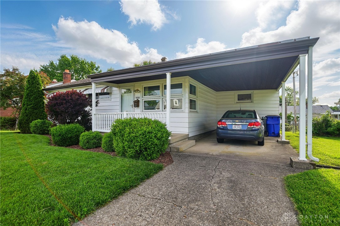 900 Kingston Drive, Hamilton, Ohio image 2