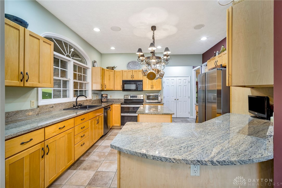 5416 Chancellor Lane, Morrow, Ohio image 9
