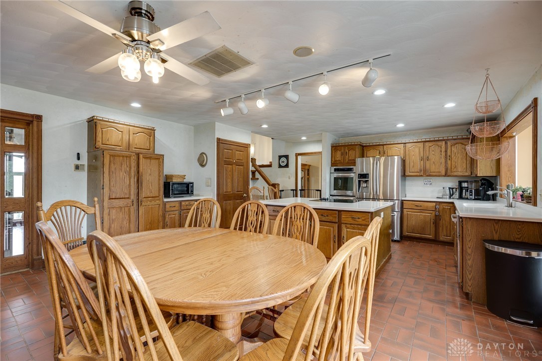 4850 S Charleston Pike, Springfield, Ohio image 30