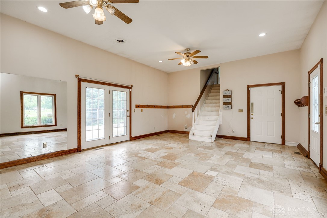 4850 S Charleston Pike, Springfield, Ohio image 37
