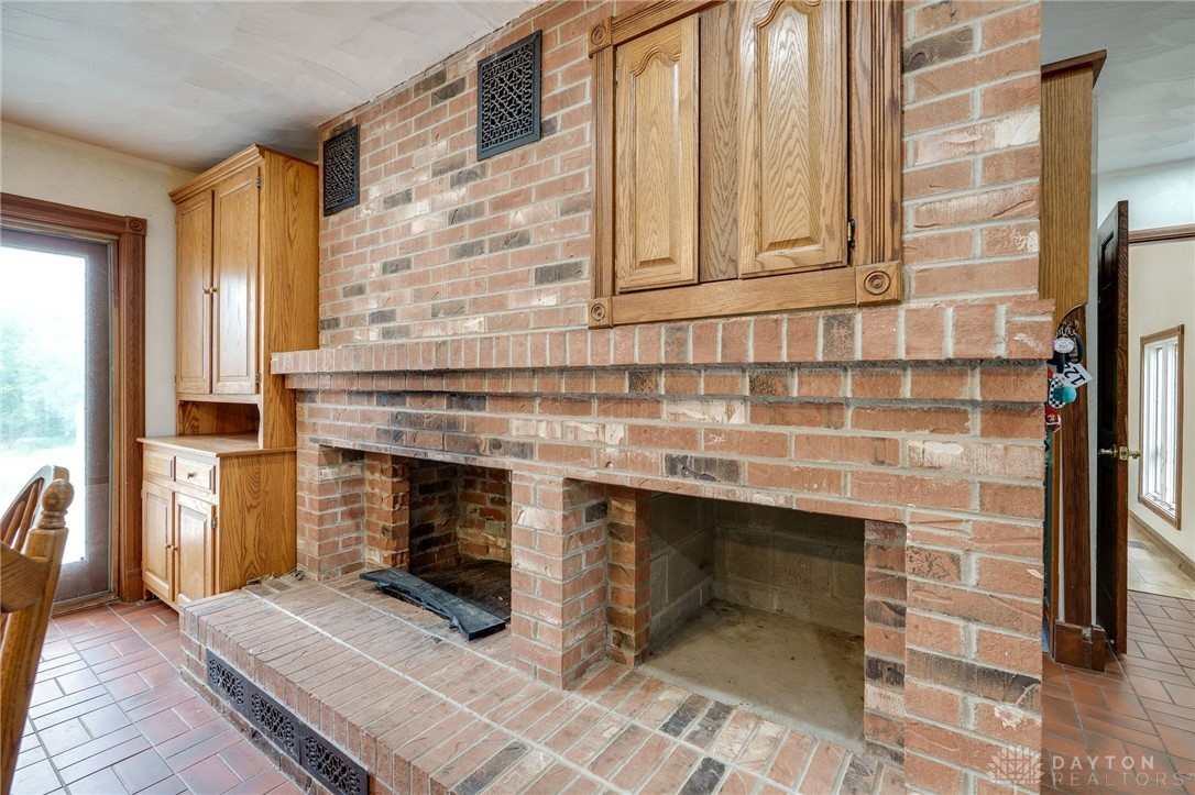4850 S Charleston Pike, Springfield, Ohio image 28