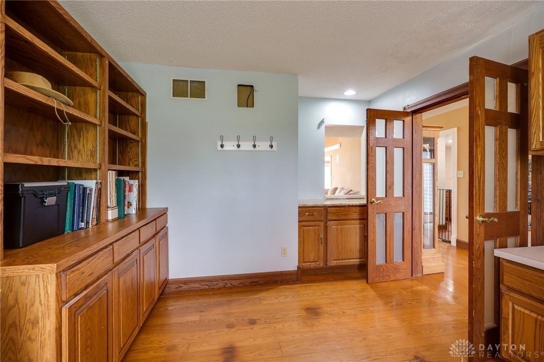 4850 S Charleston Pike, Springfield, Ohio image 14