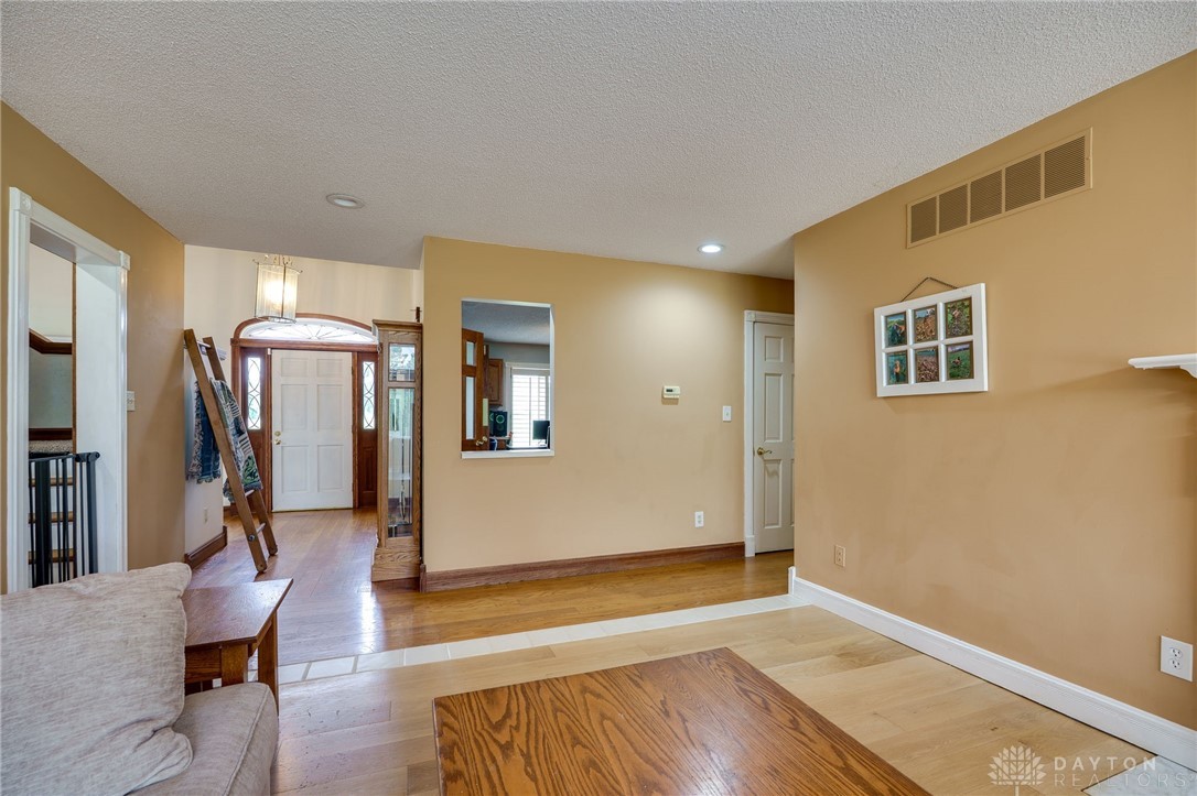 4850 S Charleston Pike, Springfield, Ohio image 17