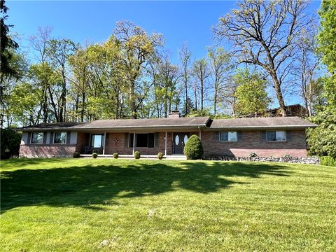 Photo of 5633 Jeannie Court, Dayton, OH 45415 (MLS # 957501)