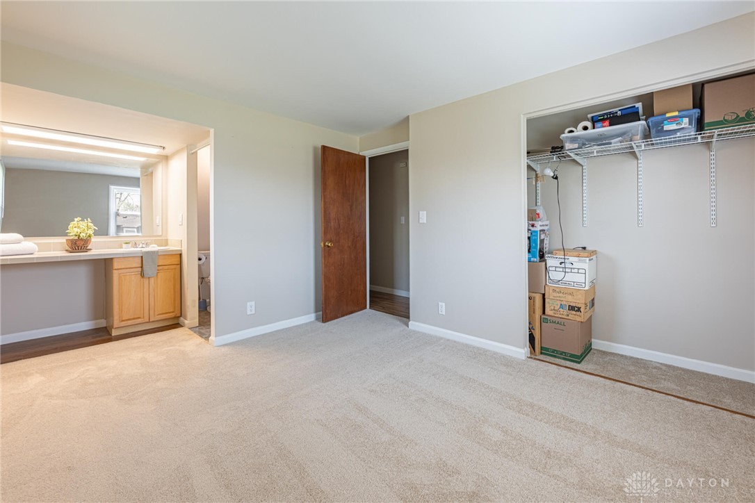 Centerville, Ohio 45458, United States, 3 Bedrooms Bedrooms, ,2 BathroomsBathrooms,Residential,Pending,113233