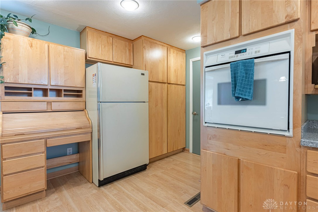 Centerville, Ohio 45458, United States, 3 Bedrooms Bedrooms, ,2 BathroomsBathrooms,Residential,Pending,113233