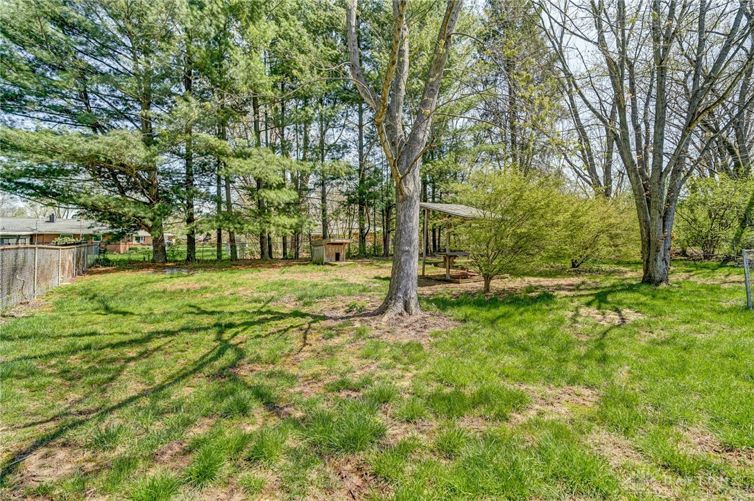 628 Carthage Drive, Beavercreek, Ohio image 40