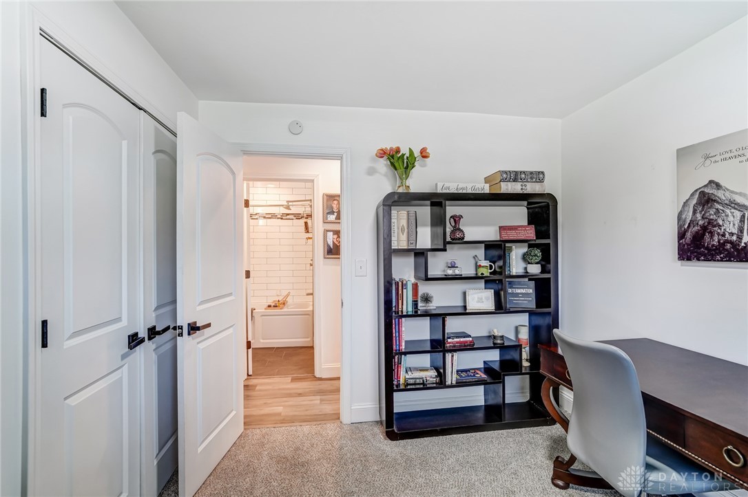 628 Carthage Drive, Beavercreek, Ohio image 30