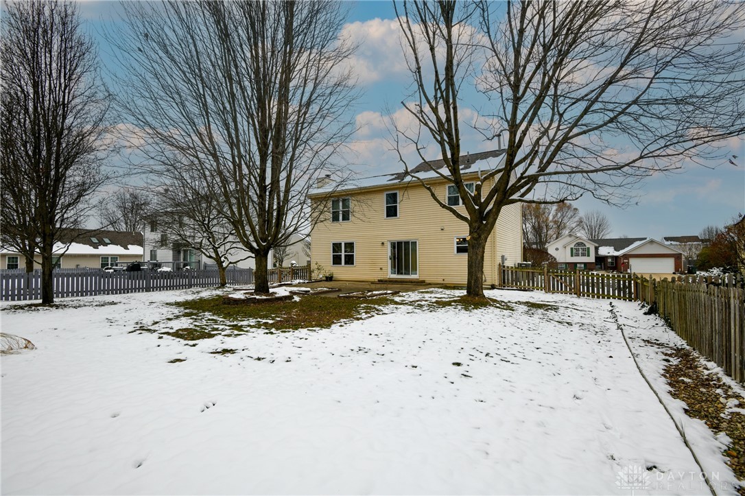 Fairborn, Ohio 45324, United States, 3 Bedrooms Bedrooms, ,3 BathroomsBathrooms,Residential,Active,253577